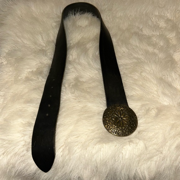 VTG CYDWOQ Distressed Wide Leather Belt w/Floral Boho Buckle #23636-50 36”-37” - Picture 15 of 16